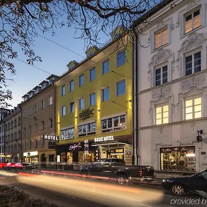 Otel Basic, İnnsbruck